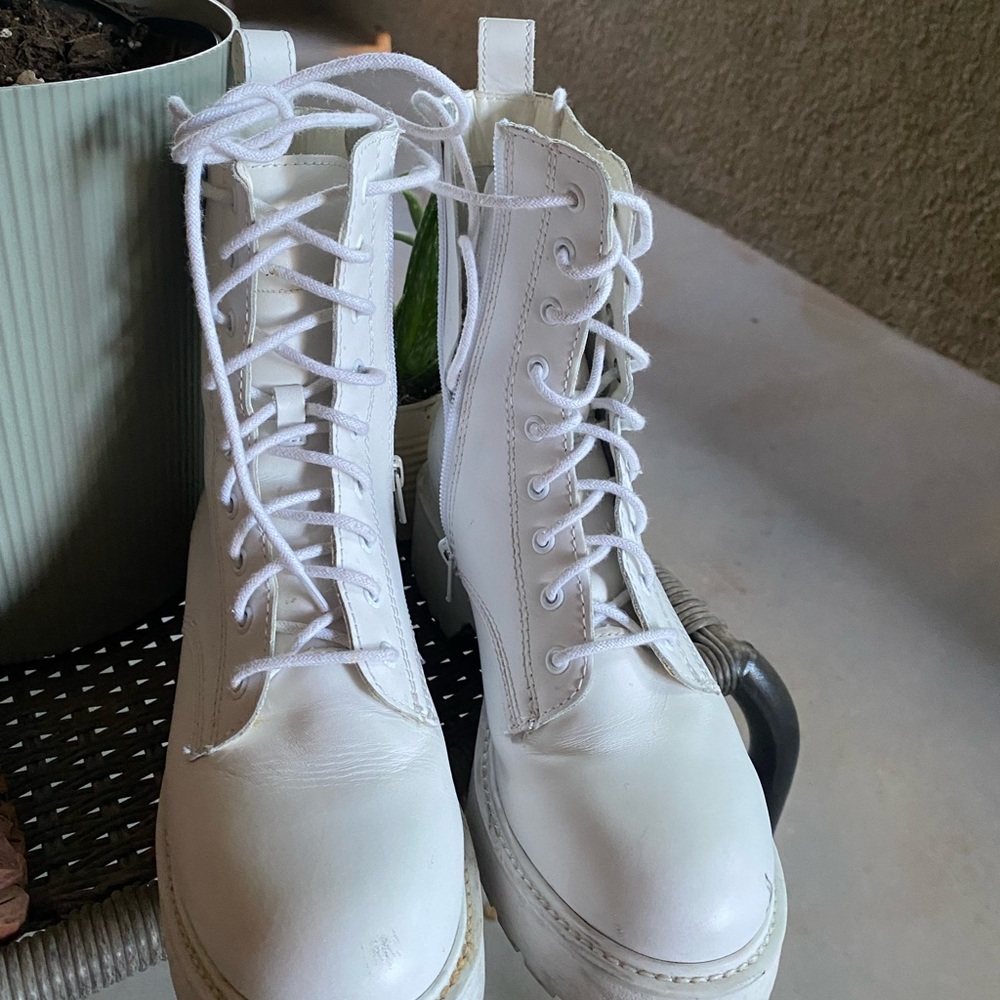 Steve Madden White Leather Combat Platform Boots
